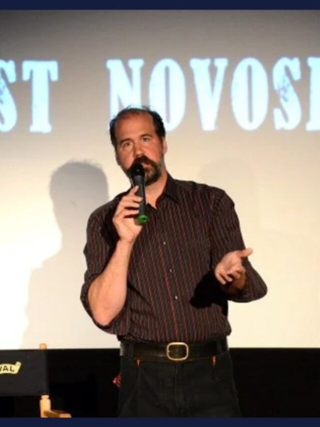 Who Is Krist Novoselic